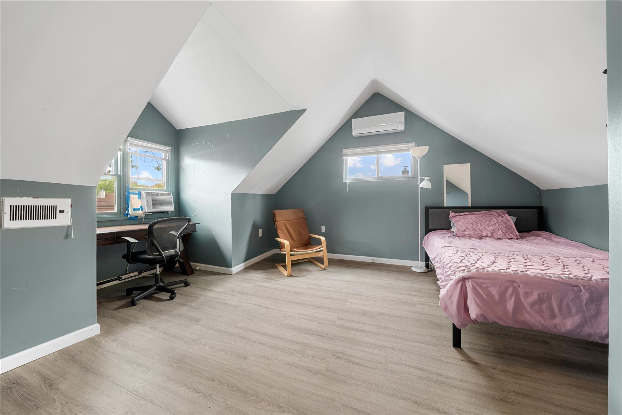 Single Family Joline  Suffolk County, NY 11776, MLS-855799-28