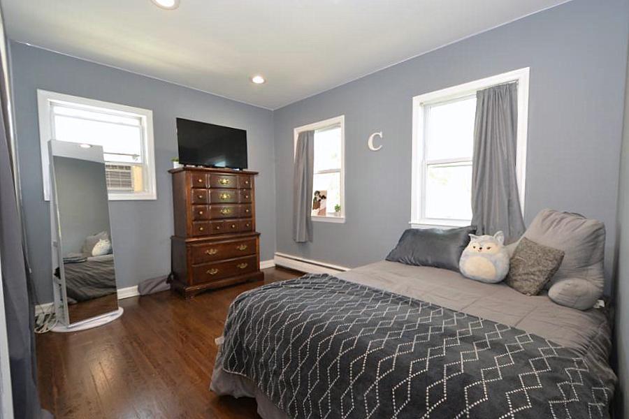 Single Family Court  Suffolk County, NY 11720, MLS-855802-21