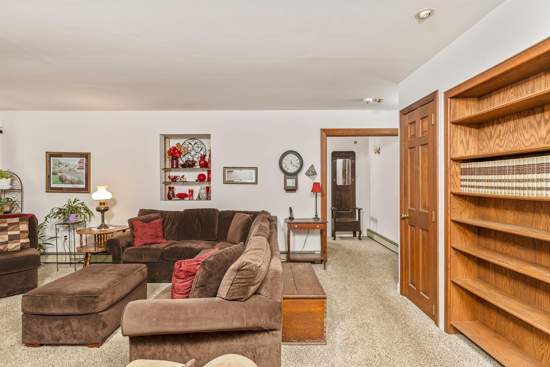 Single Family Parkside  Suffolk County, NY 11764, MLS-855804-11