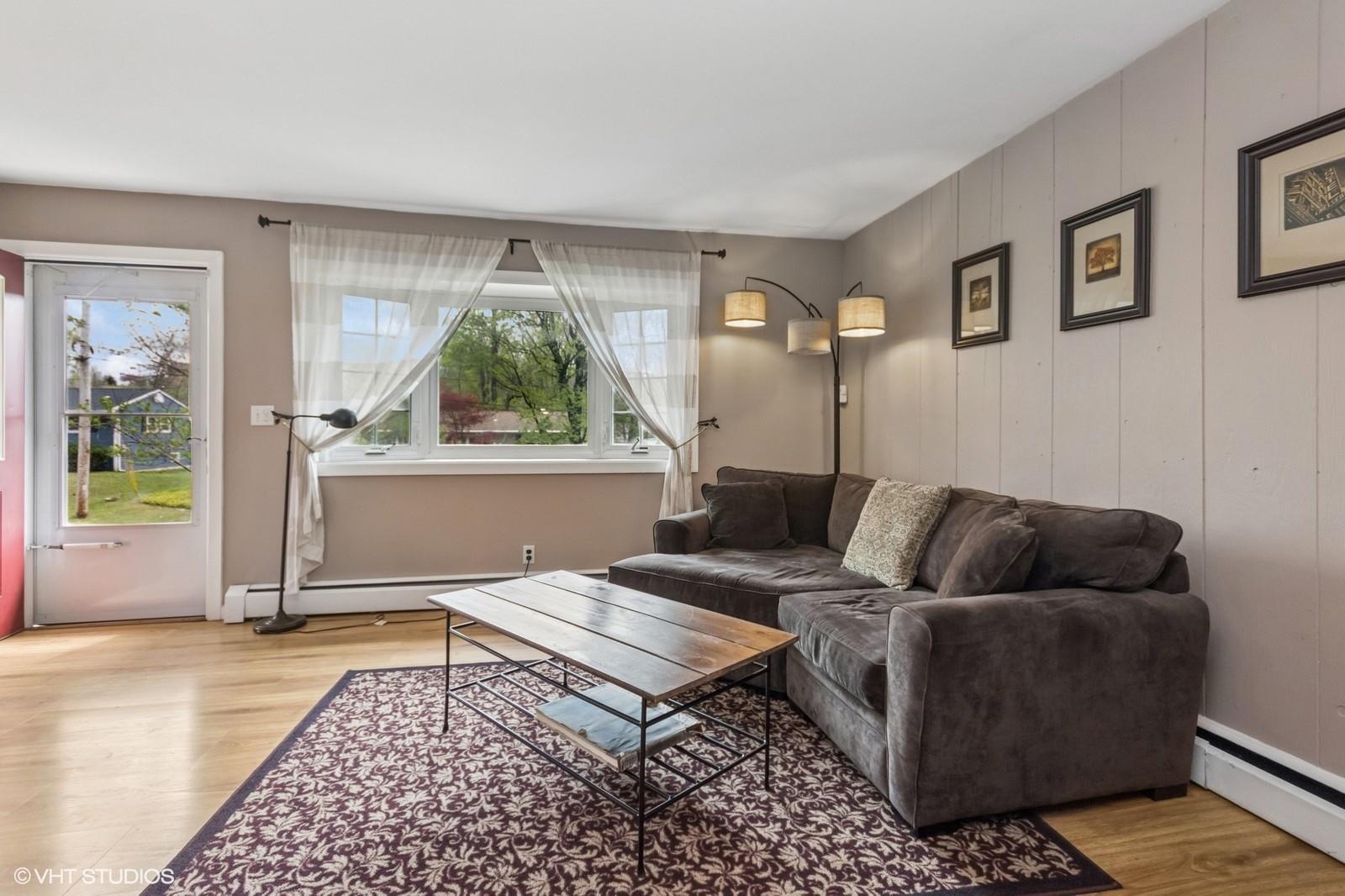 Single Family Oakwood  Dutchess County, NY 12590, MLS-855825-4