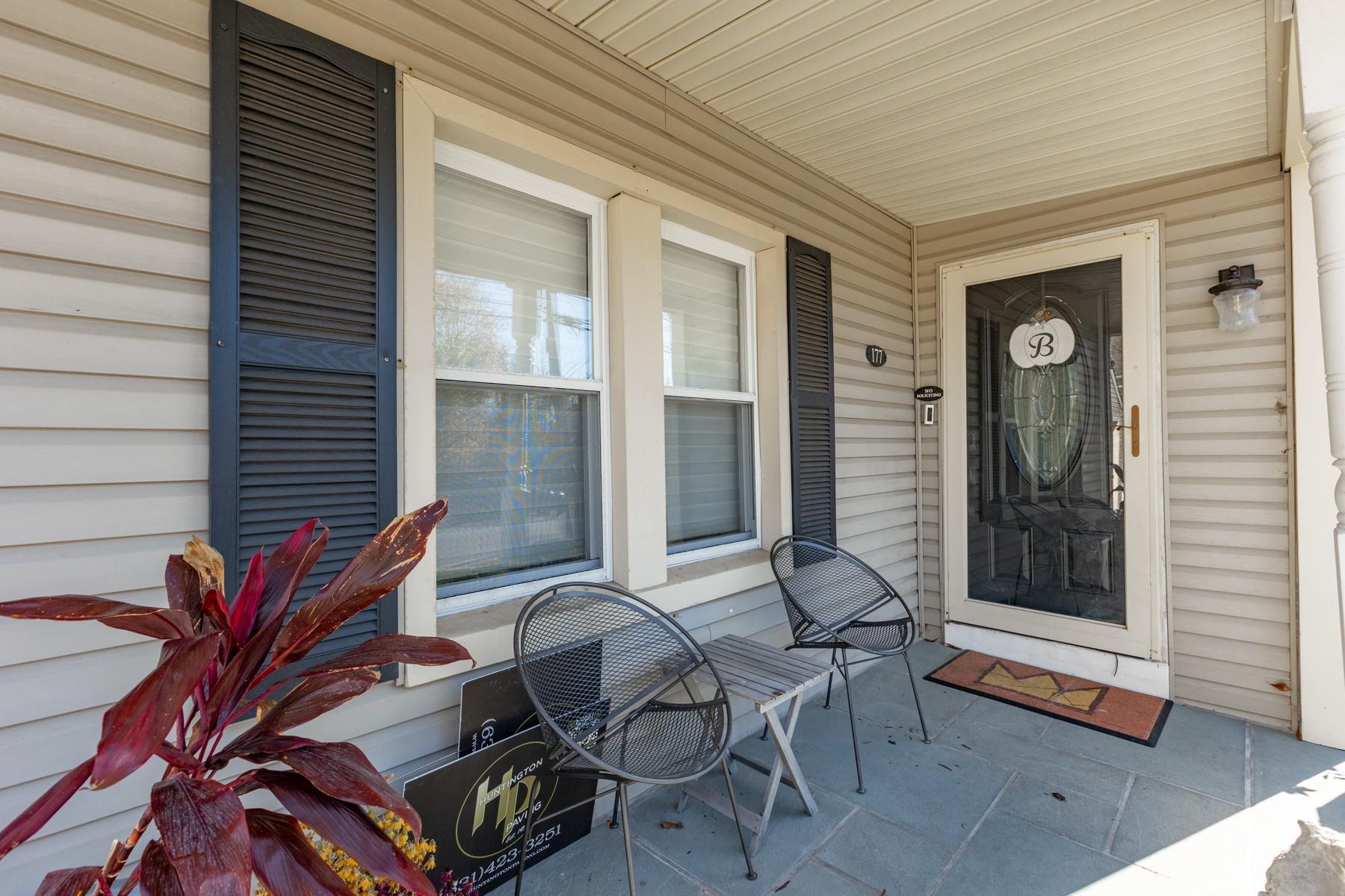 Single Family Smith  Suffolk County, NY 11751, MLS-855834-5
