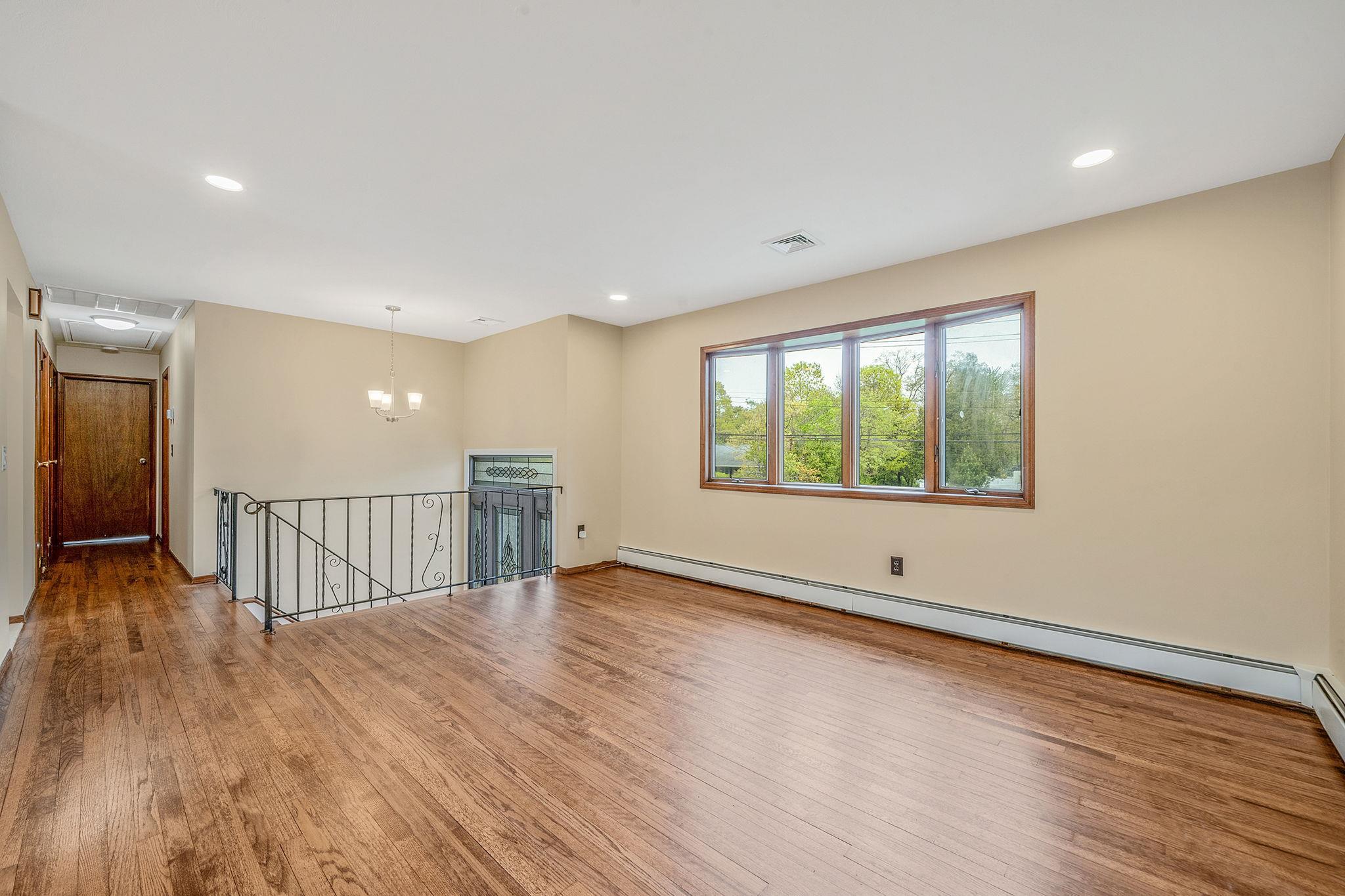 Single Family Cedarhurst  Suffolk County, NY 11752, MLS-855839-4