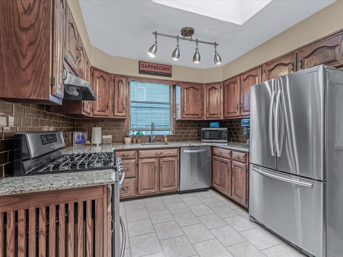 Single Family 7  Queens, NY 11356, MLS-855851-12