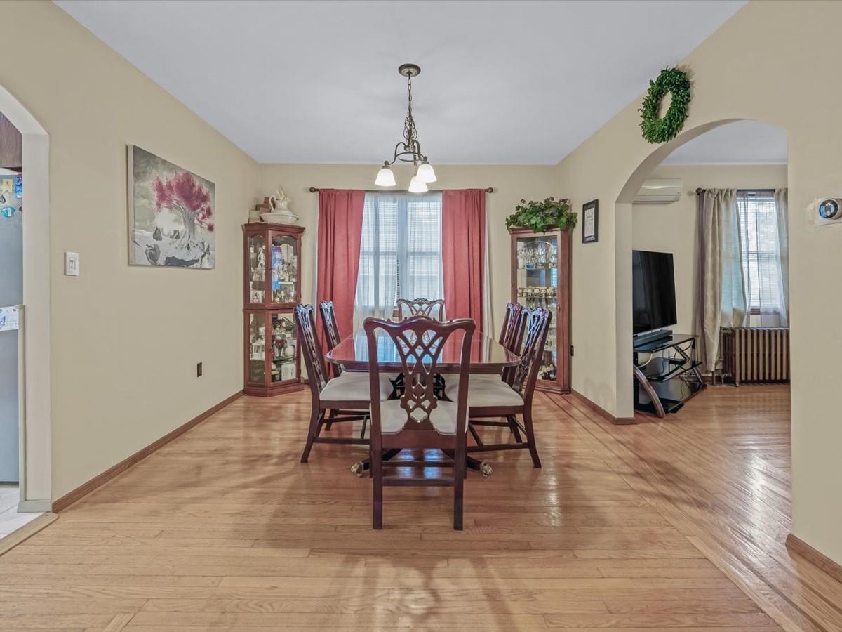 Single Family 7  Queens, NY 11356, MLS-855851-16
