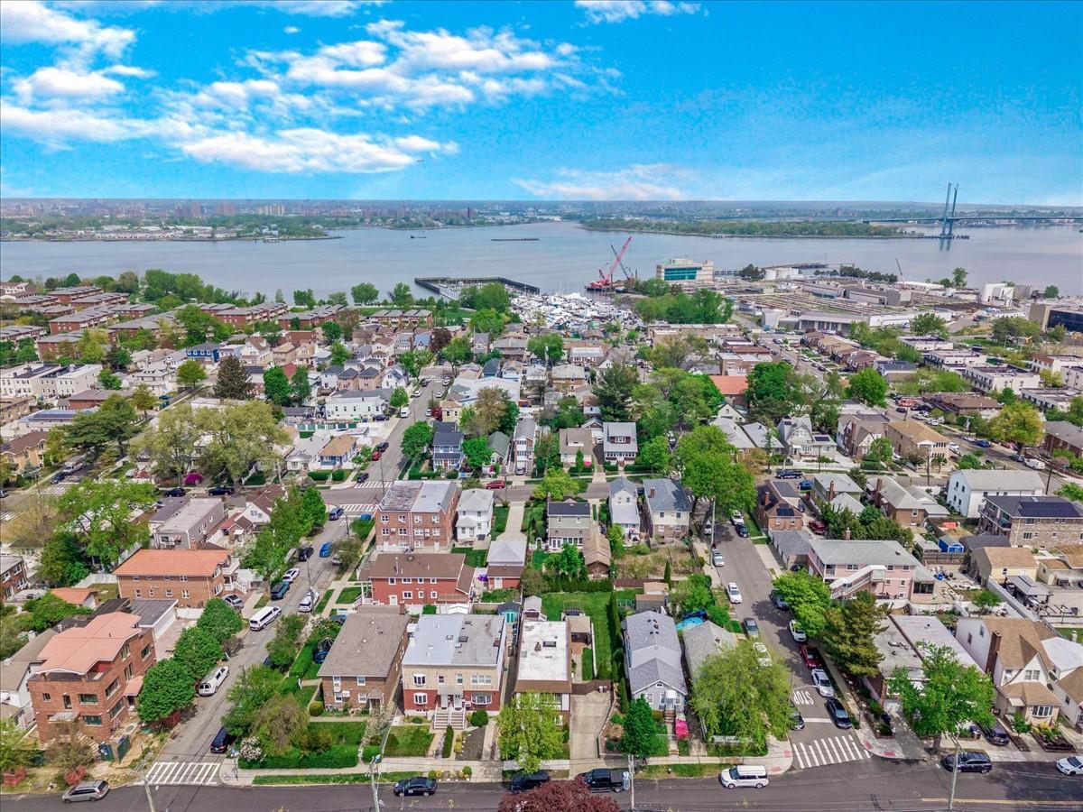 Single Family 7  Queens, NY 11356, MLS-855851-38