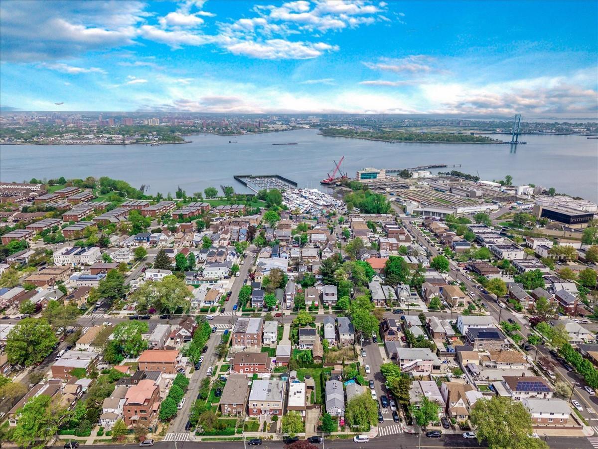 Single Family 7  Queens, NY 11356, MLS-855851-39