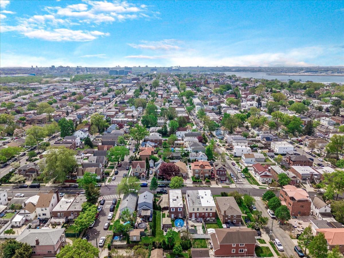 Single Family 7  Queens, NY 11356, MLS-855851-40