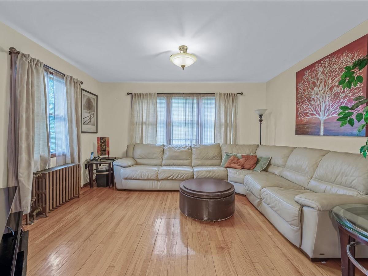 Single Family 7  Queens, NY 11356, MLS-855851-9