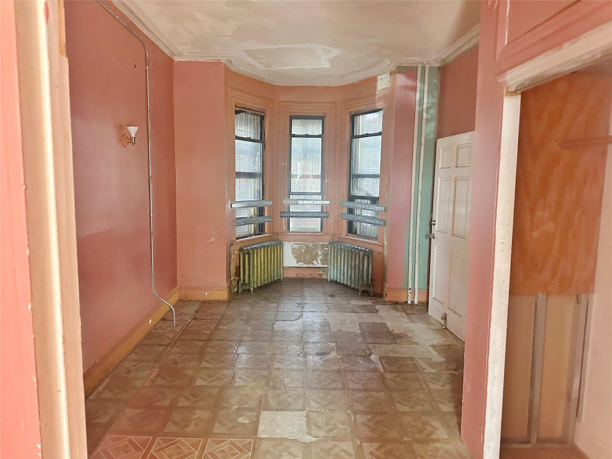 Single Family Sunnyside  Brooklyn, NY 11207, MLS-855854-3