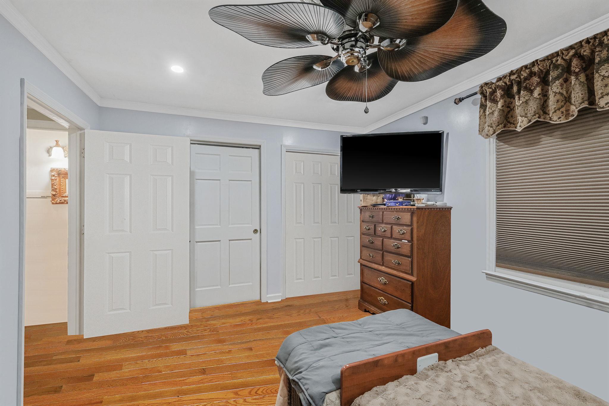 Single Family 238th  Nassau County, NY 11003, MLS-855870-17