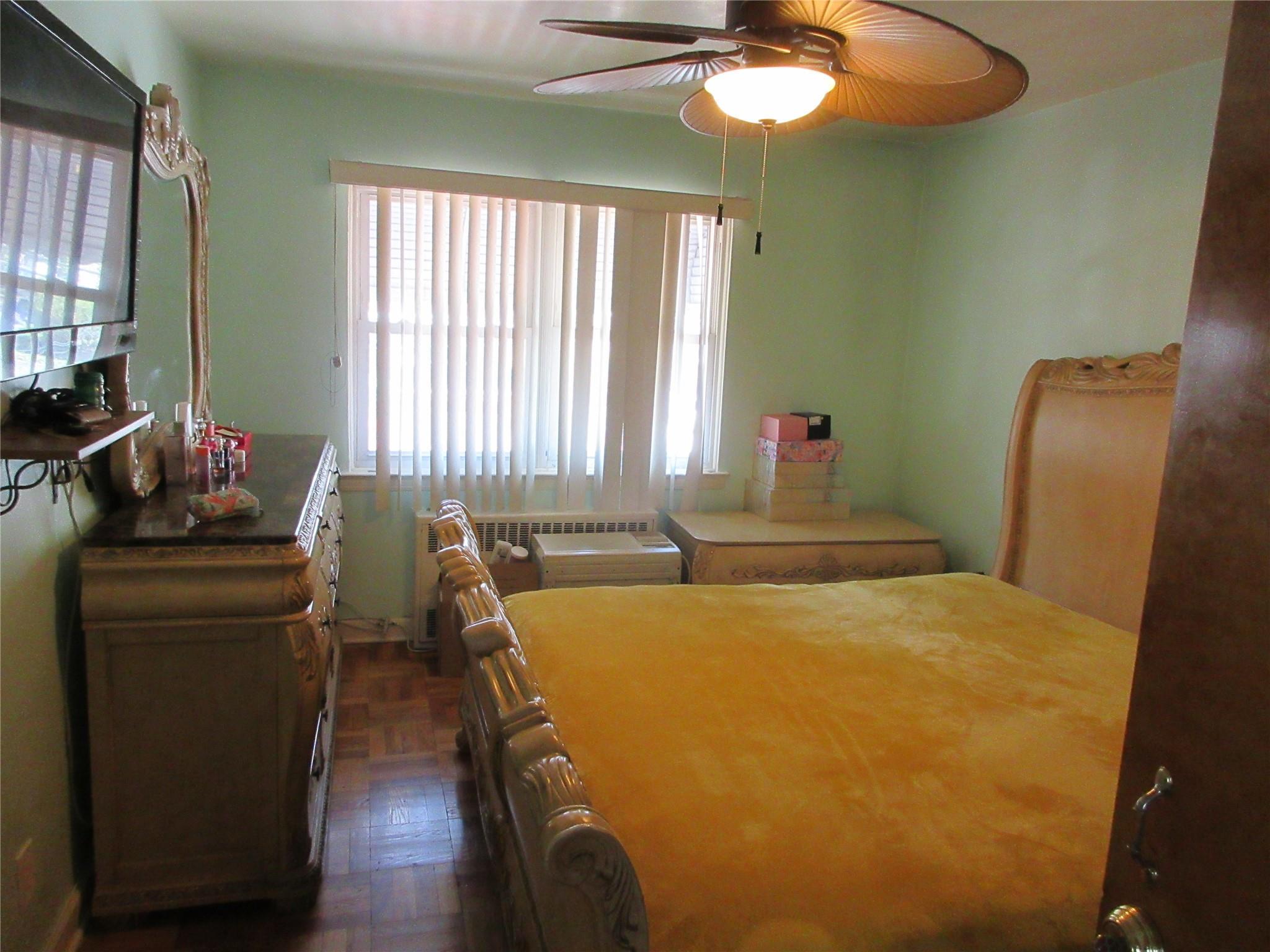 Single Family Ely  Bronx, NY 10466, MLS-855901-10