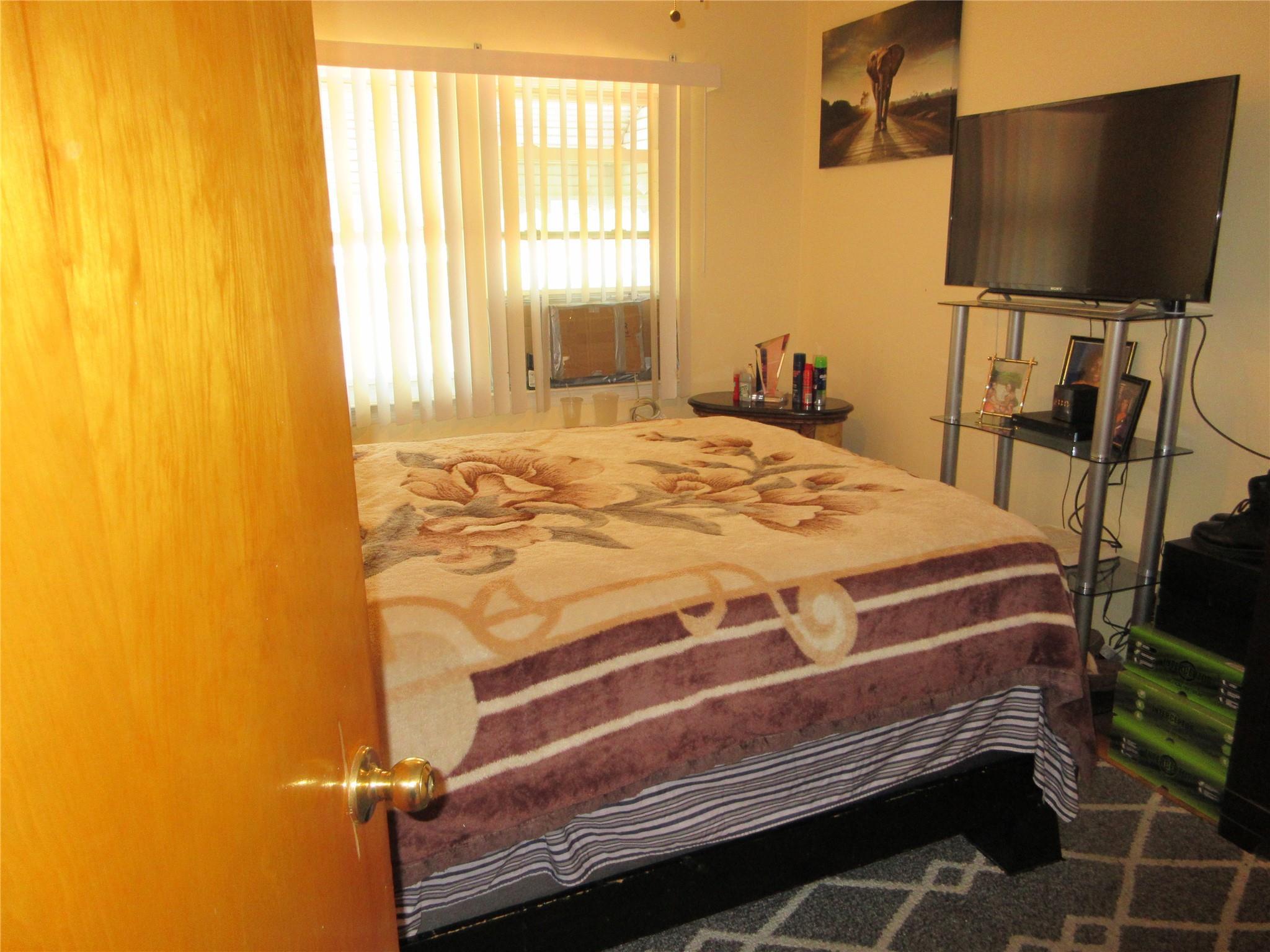 Single Family Ely  Bronx, NY 10466, MLS-855901-11