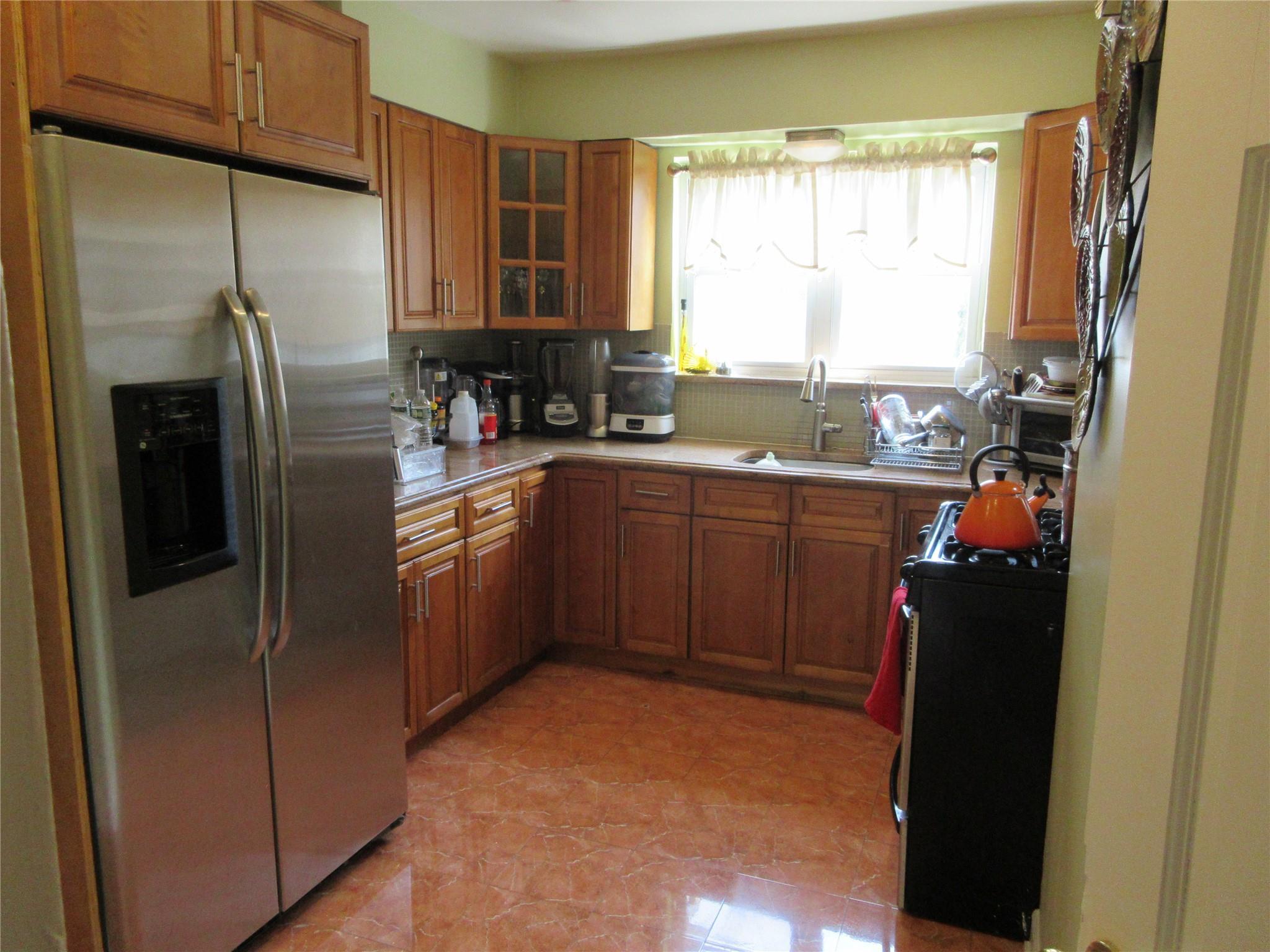 Single Family Ely  Bronx, NY 10466, MLS-855901-2