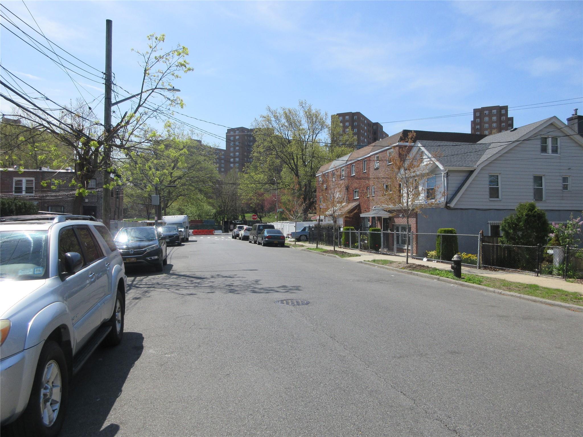 Single Family Ely  Bronx, NY 10466, MLS-855901-24
