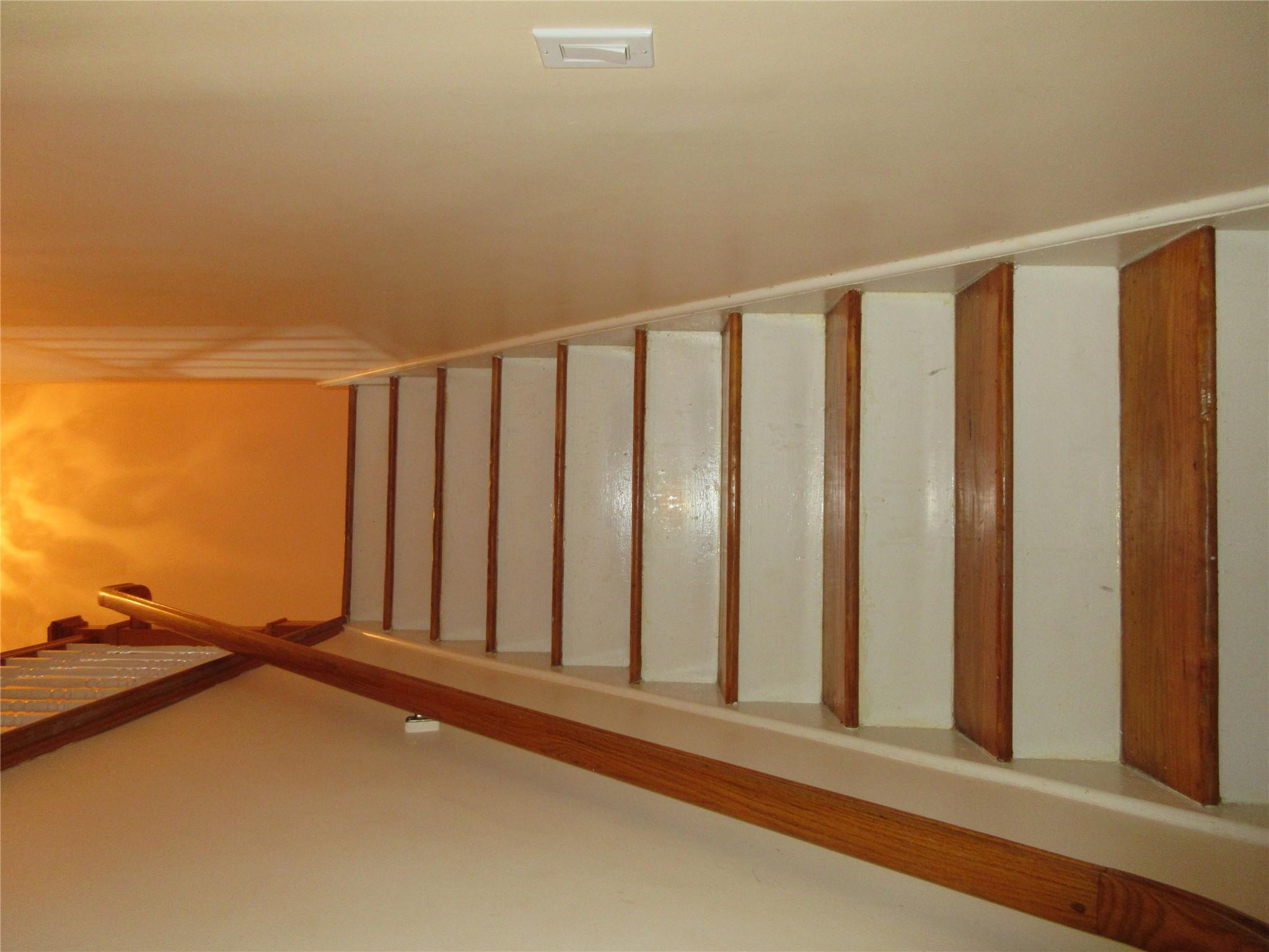 Single Family Ely  Bronx, NY 10466, MLS-855901-5