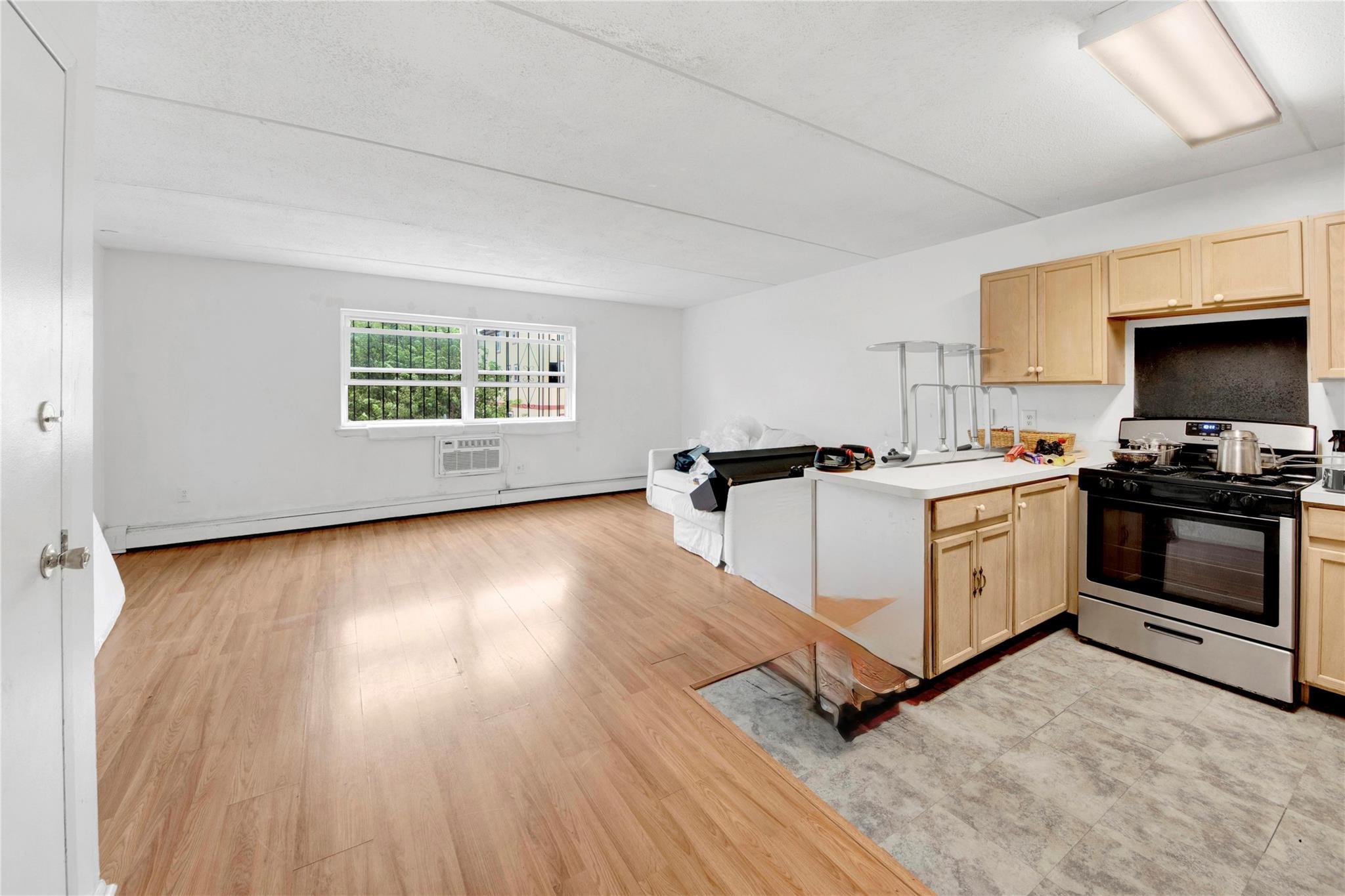 Single Family Underhill  Bronx, NY 10473, MLS-855914-28