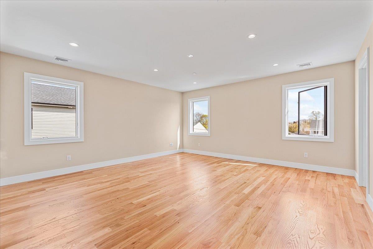 Single Family Oregon  Nassau County, NY 11561, MLS-855932-20