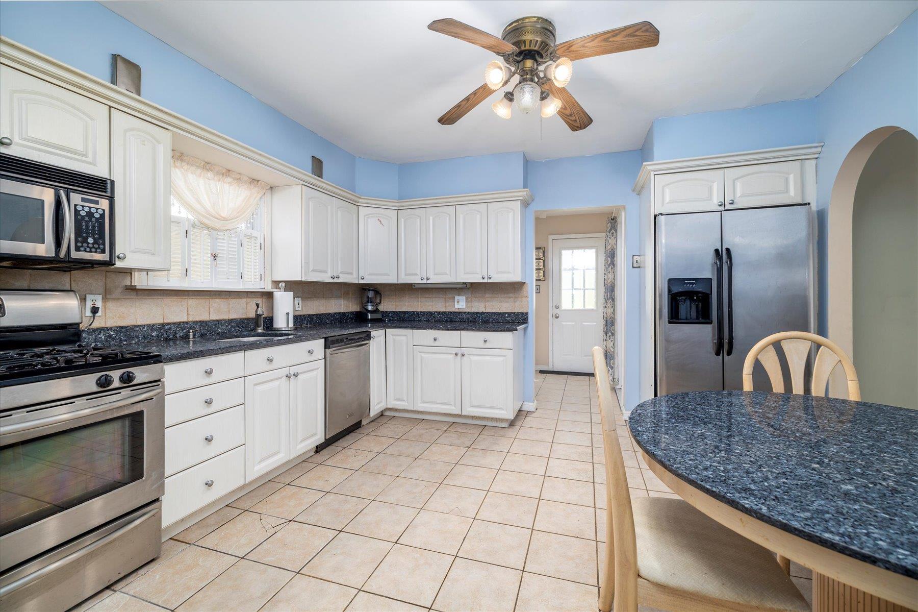 Single Family Thomas  Nassau County, NY 11510, MLS-855974-4