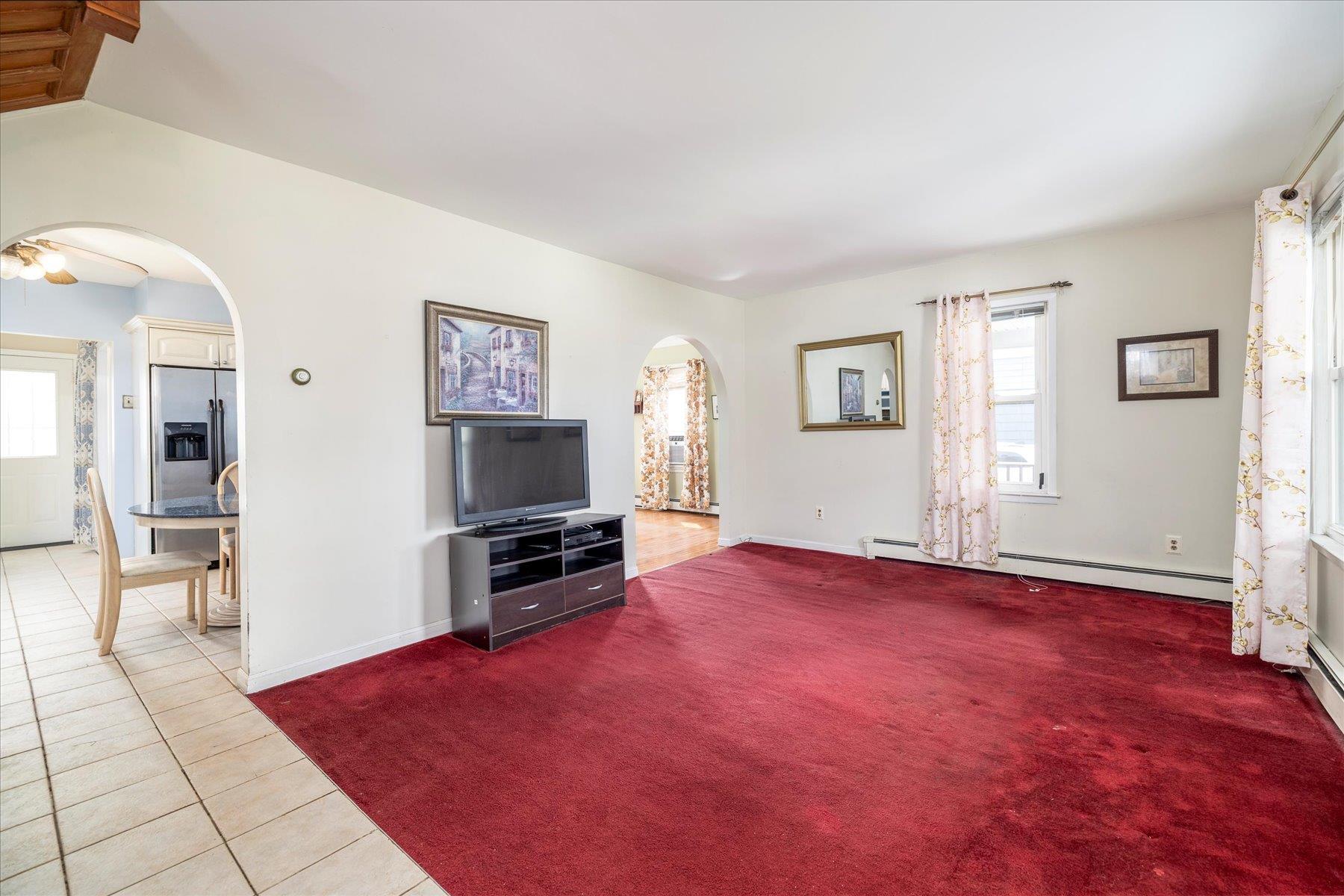 Single Family Thomas  Nassau County, NY 11510, MLS-855974-8