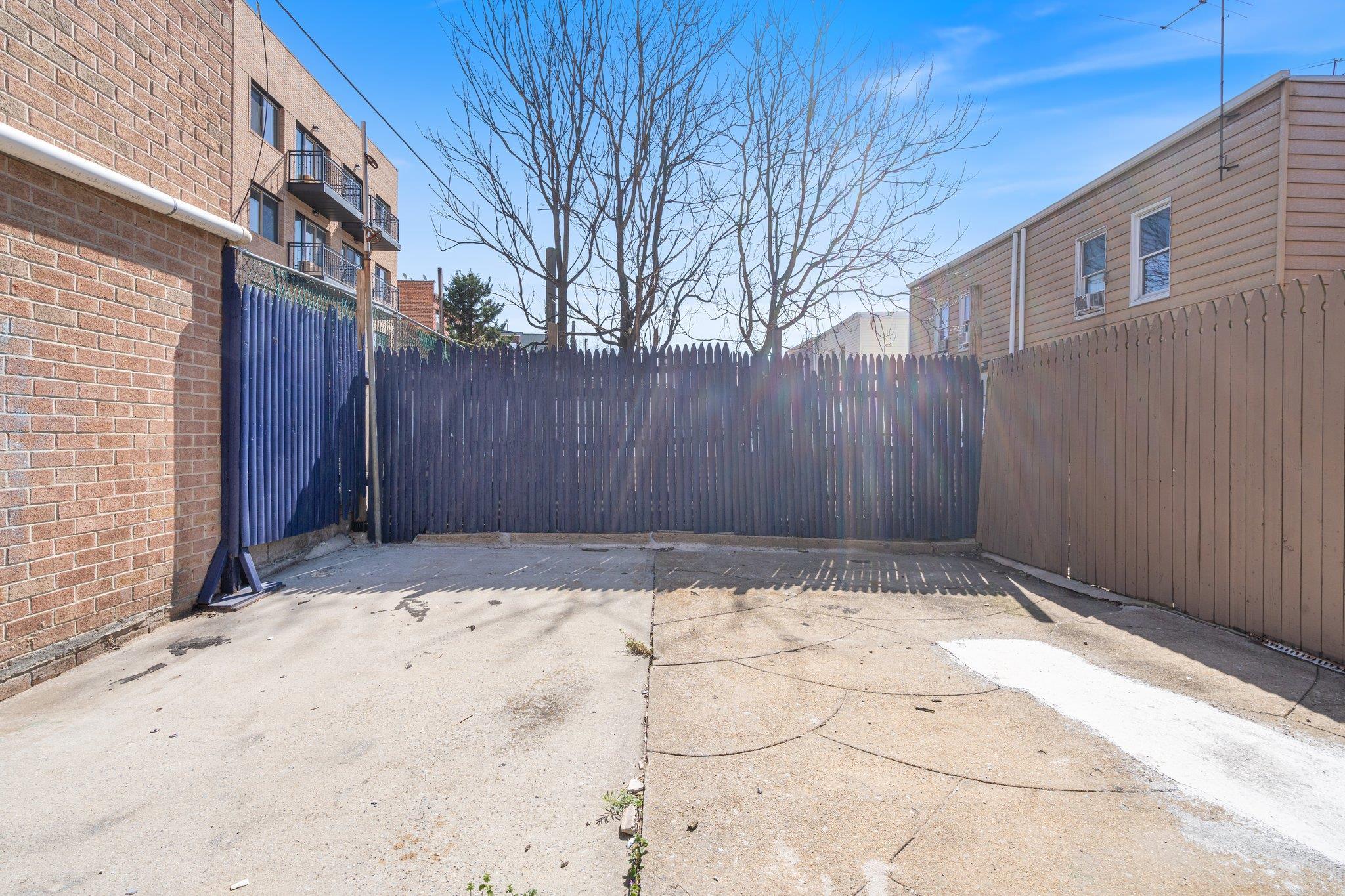 Single Family Martense  Queens, NY 11368, MLS-856002-31