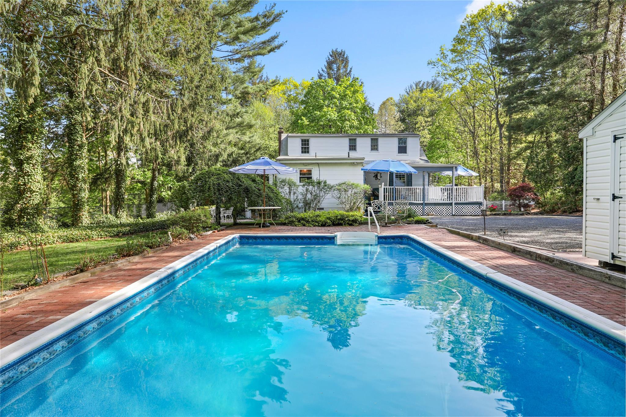 Single Family Rose  Suffolk County, NY 11768, MLS-856007-21