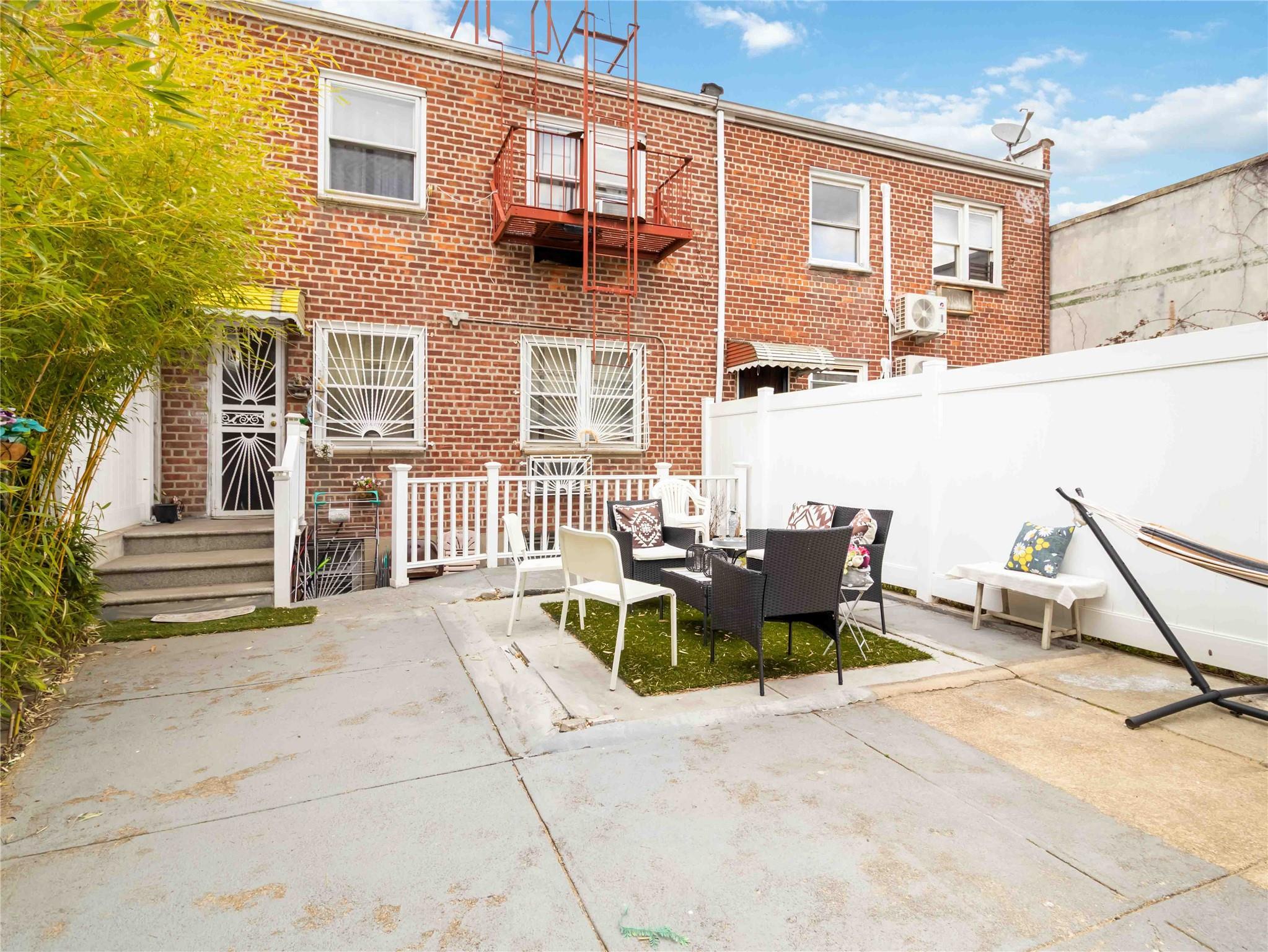 Single Family 102nd  Queens, NY 11416, MLS-856010-31