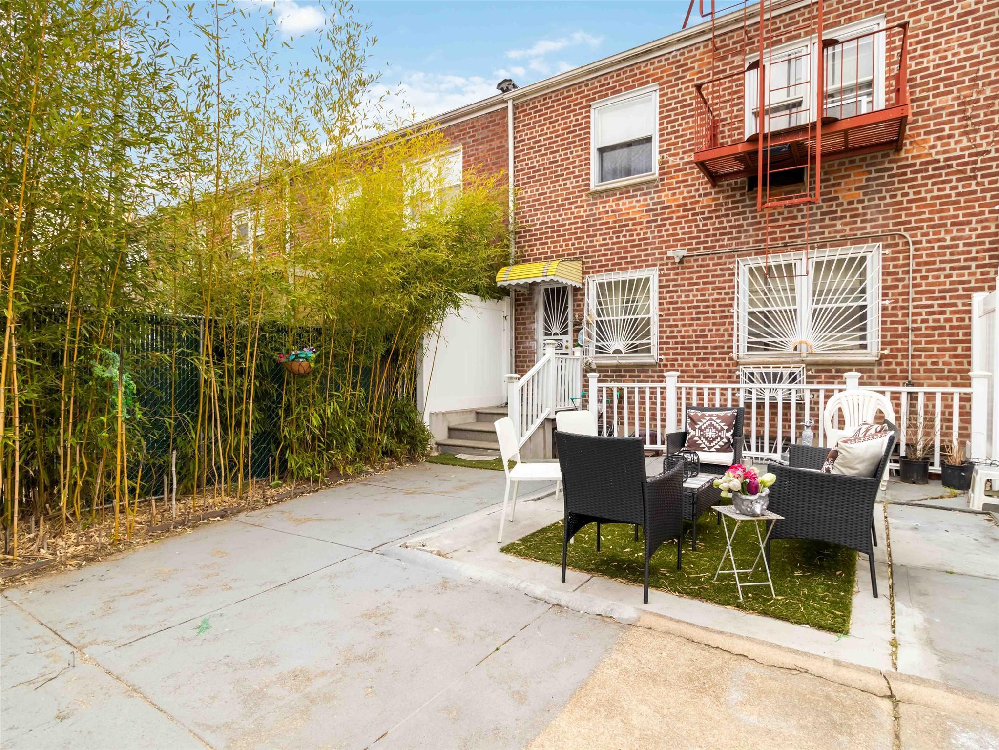 Single Family 102nd  Queens, NY 11416, MLS-856010-32
