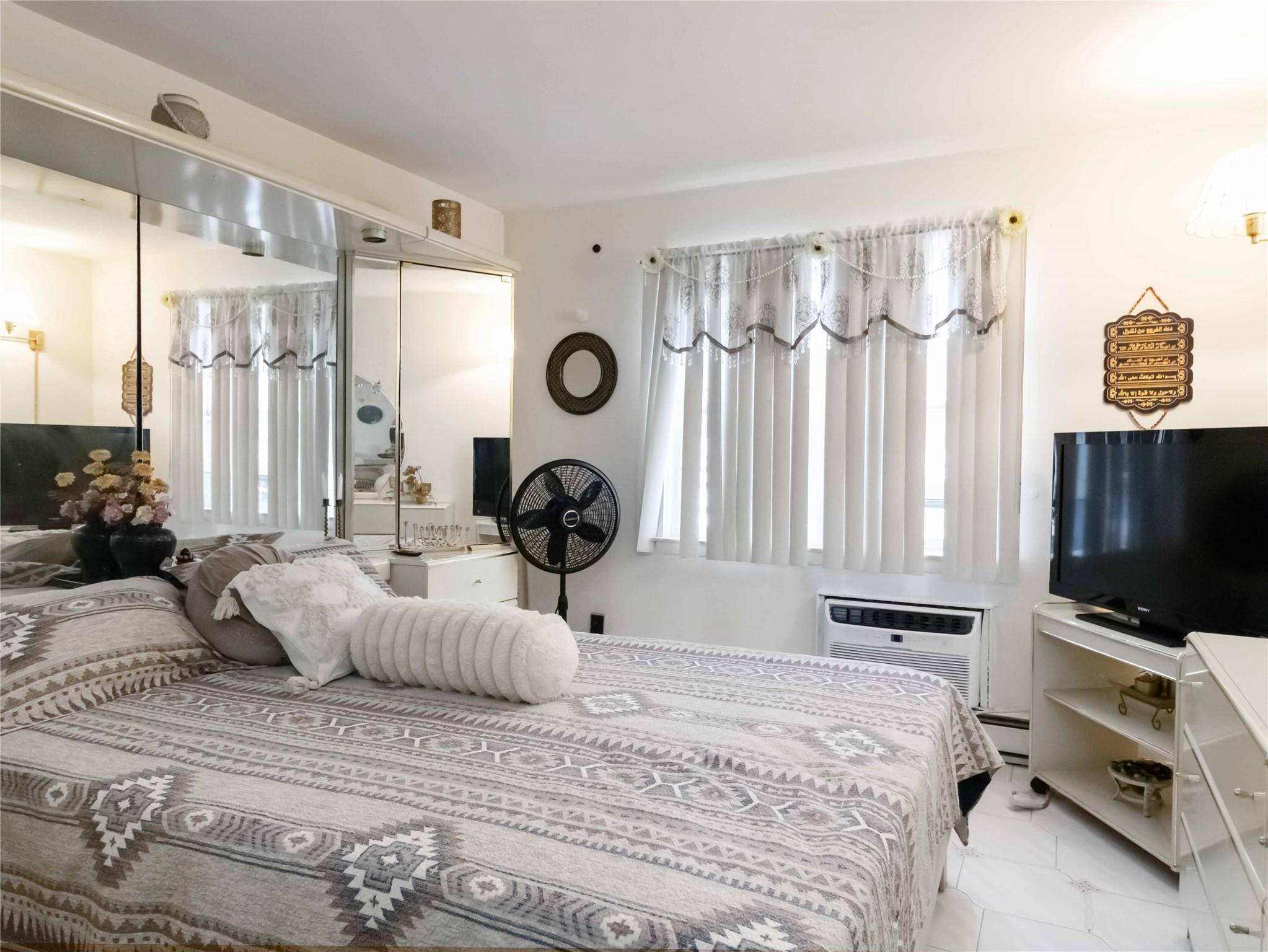 Single Family 102nd  Queens, NY 11416, MLS-856010-8