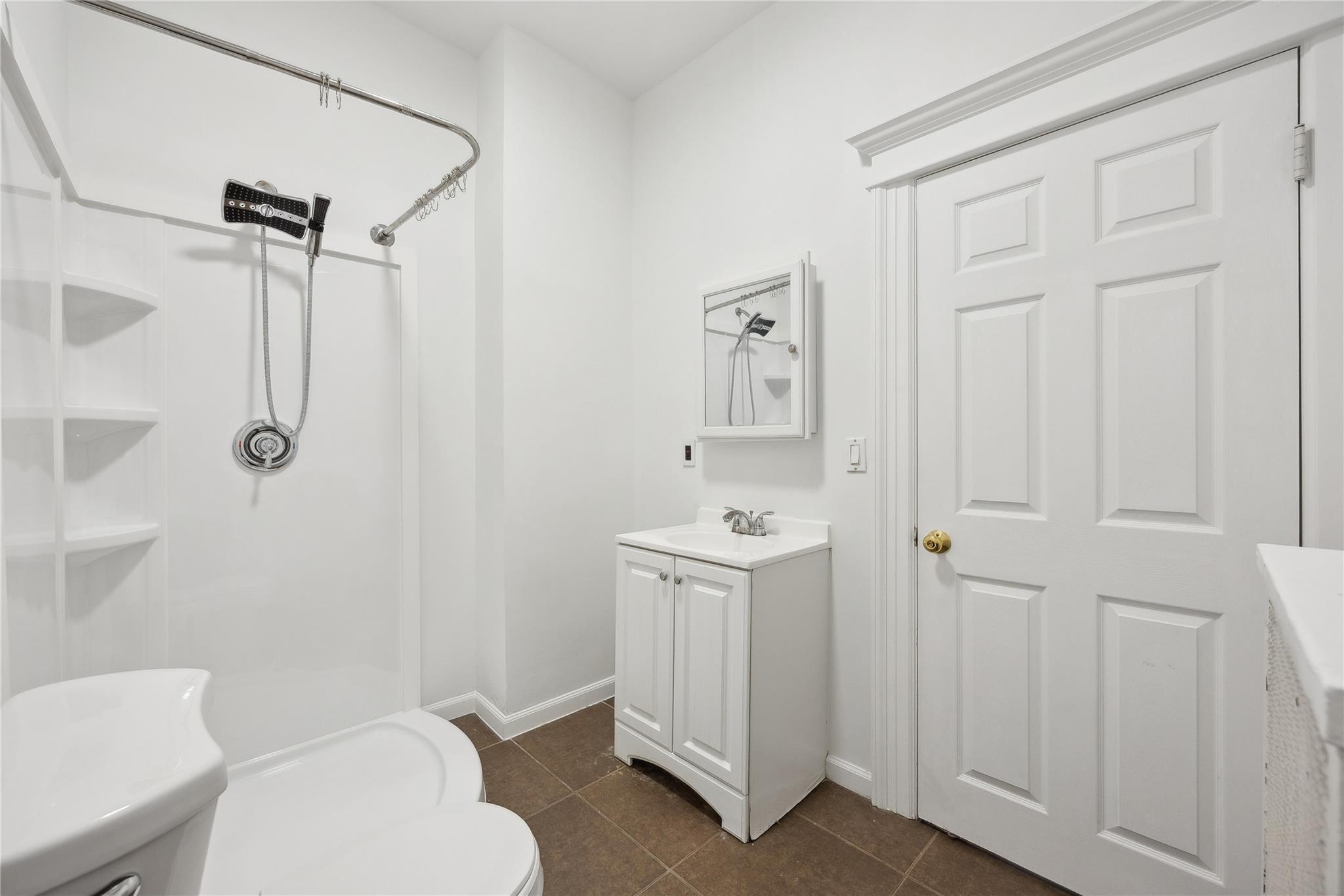 Single Family 43  Queens, NY 11377, MLS-856015-11