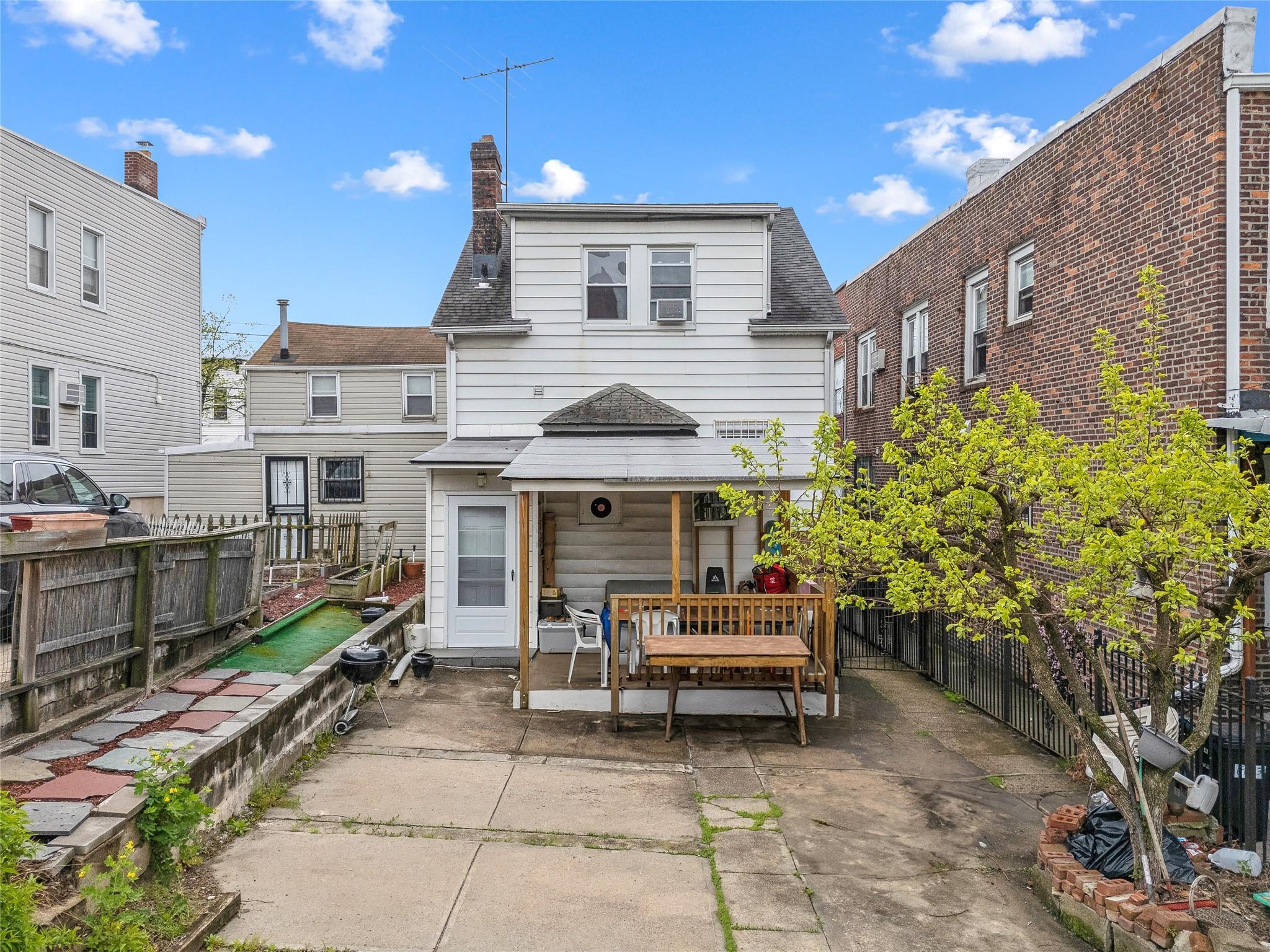 Single Family 43  Queens, NY 11377, MLS-856015-21