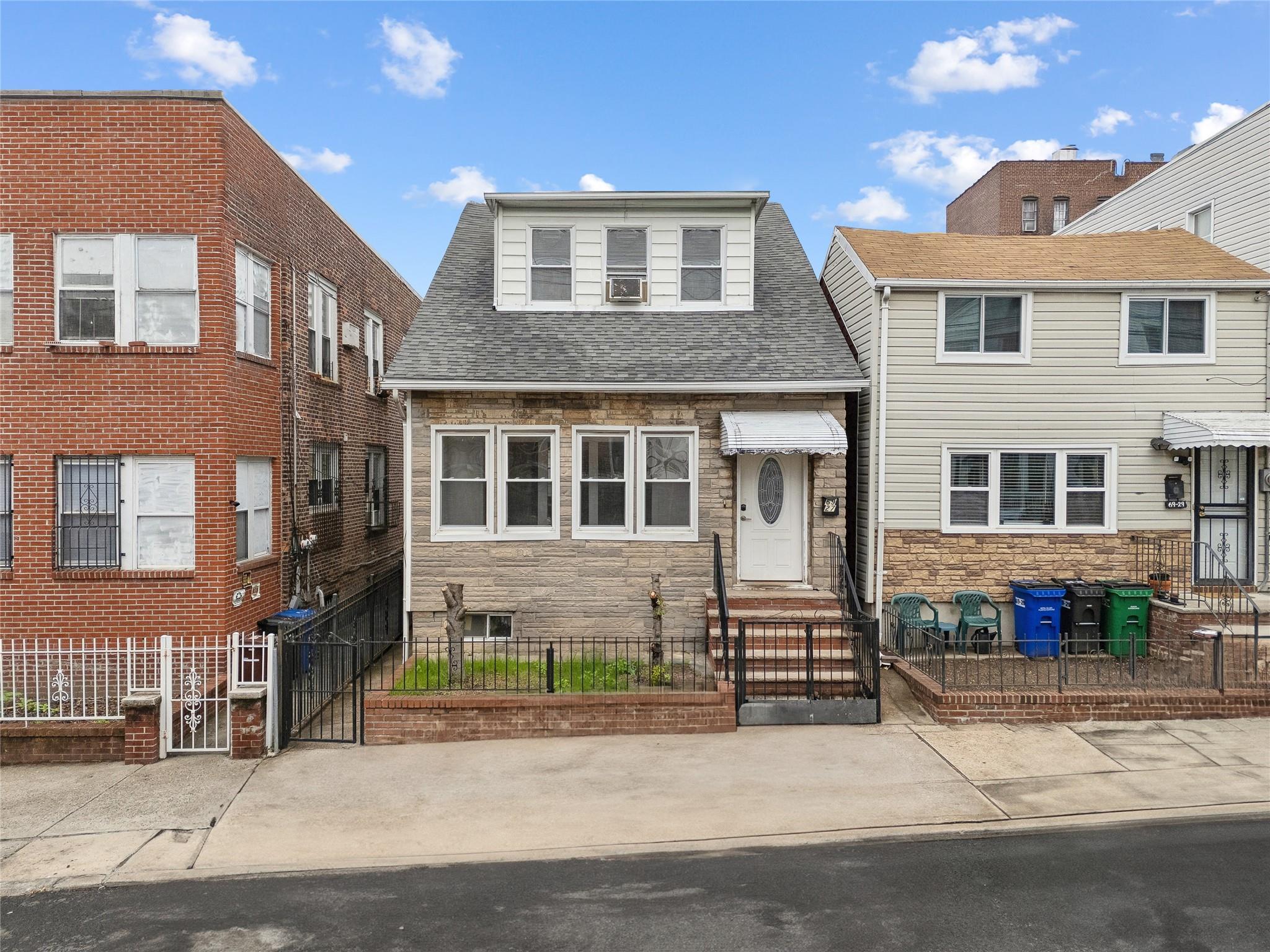 Single Family 43  Queens, NY 11377, MLS-856015-25