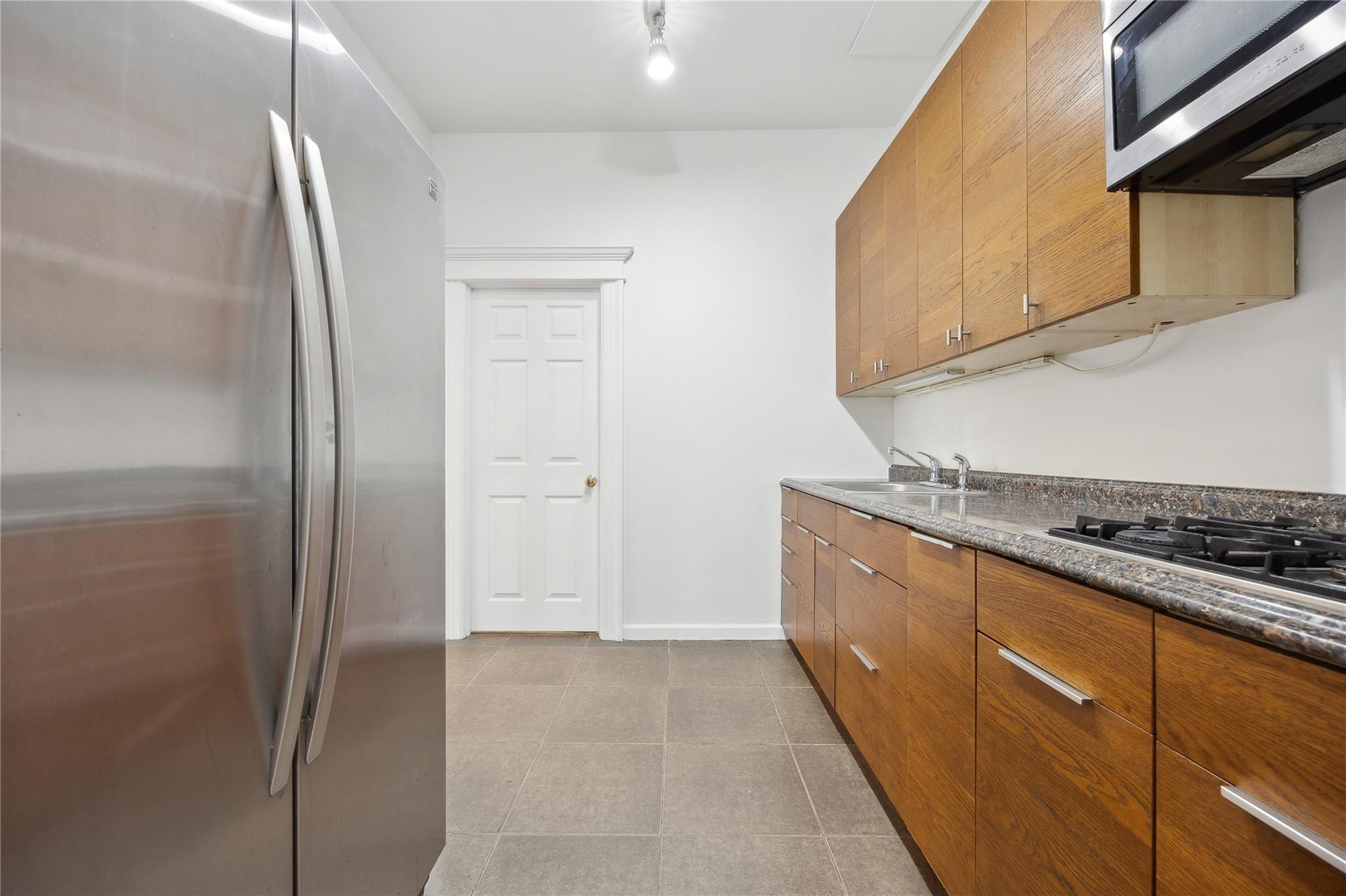 Single Family 43  Queens, NY 11377, MLS-856015-8