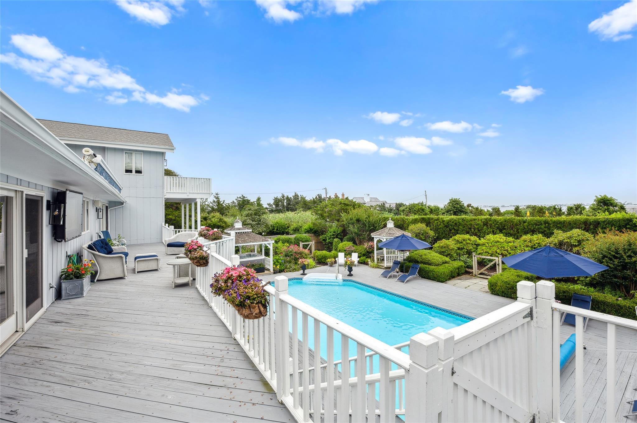 Single Family Tuthill  Suffolk County, NY 11960, MLS-856024-20