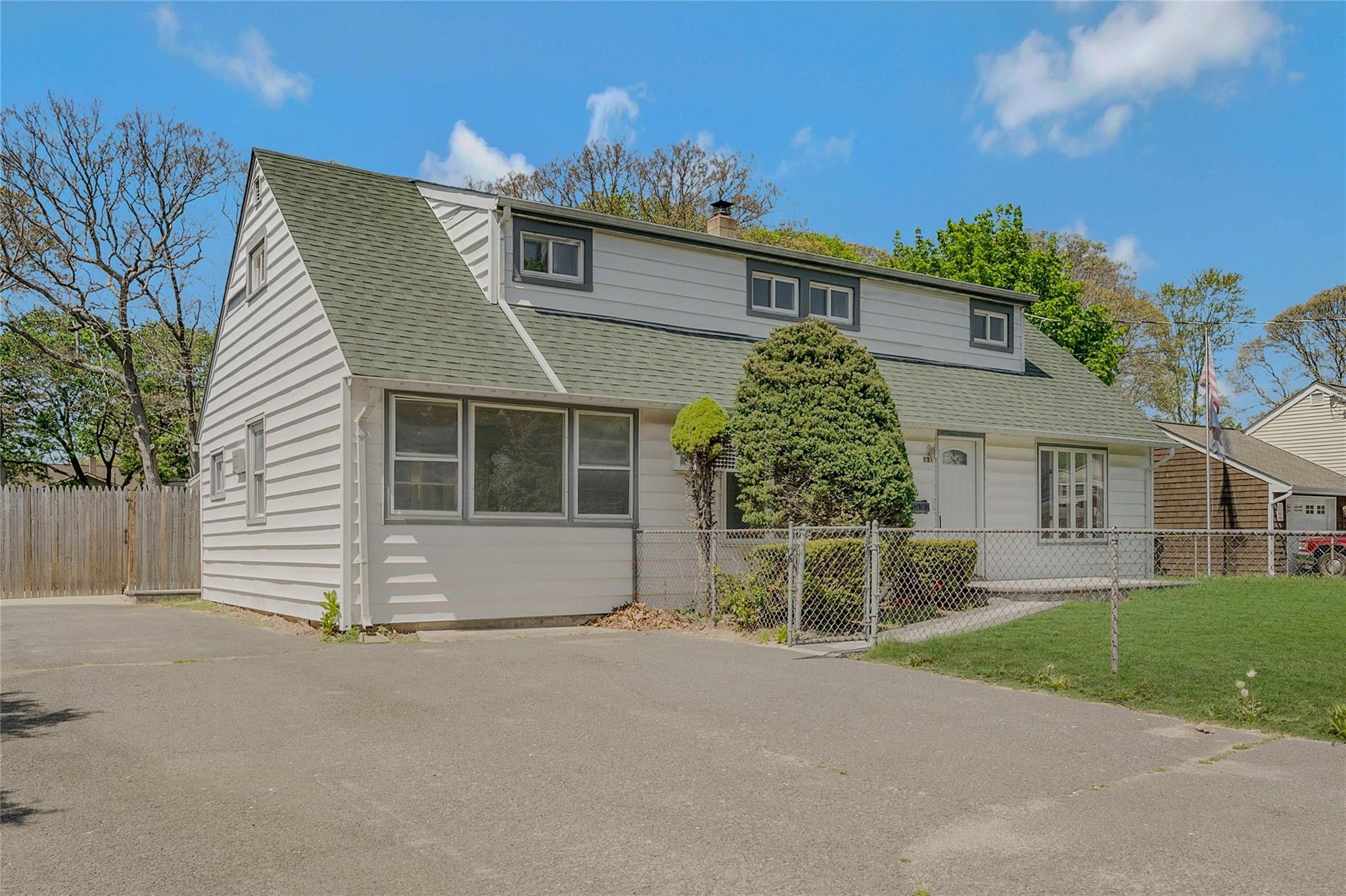 Single Family Stanley  Suffolk County, NY 11720, MLS-856029-2