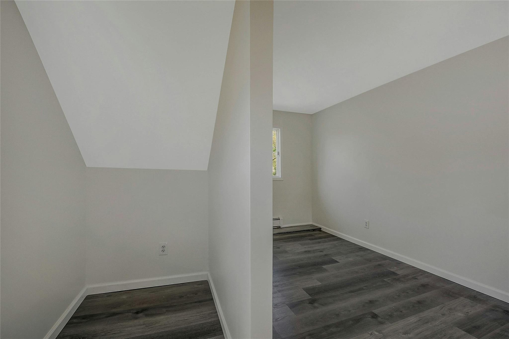 Single Family Stanley  Suffolk County, NY 11720, MLS-856029-36