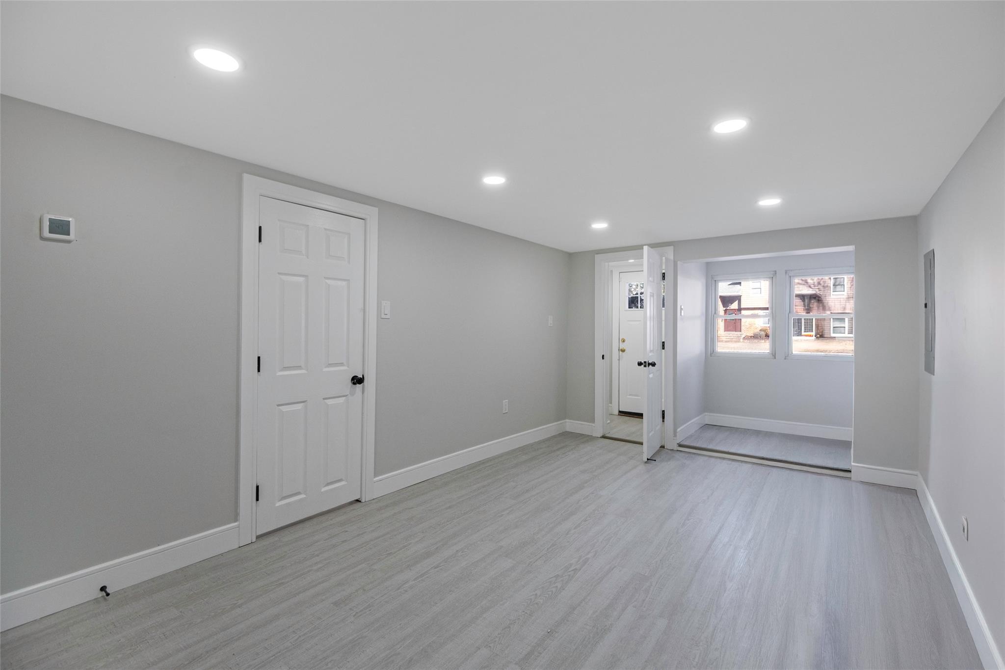 Single Family Wynsum  Nassau County, NY 11566, MLS-856036-25