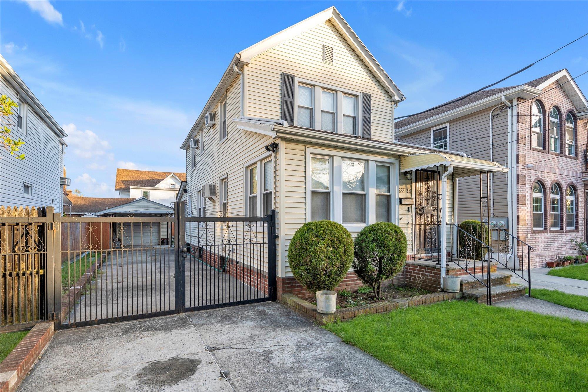 Single Family Fairbury  Queens, NY 11428, MLS-856040-19