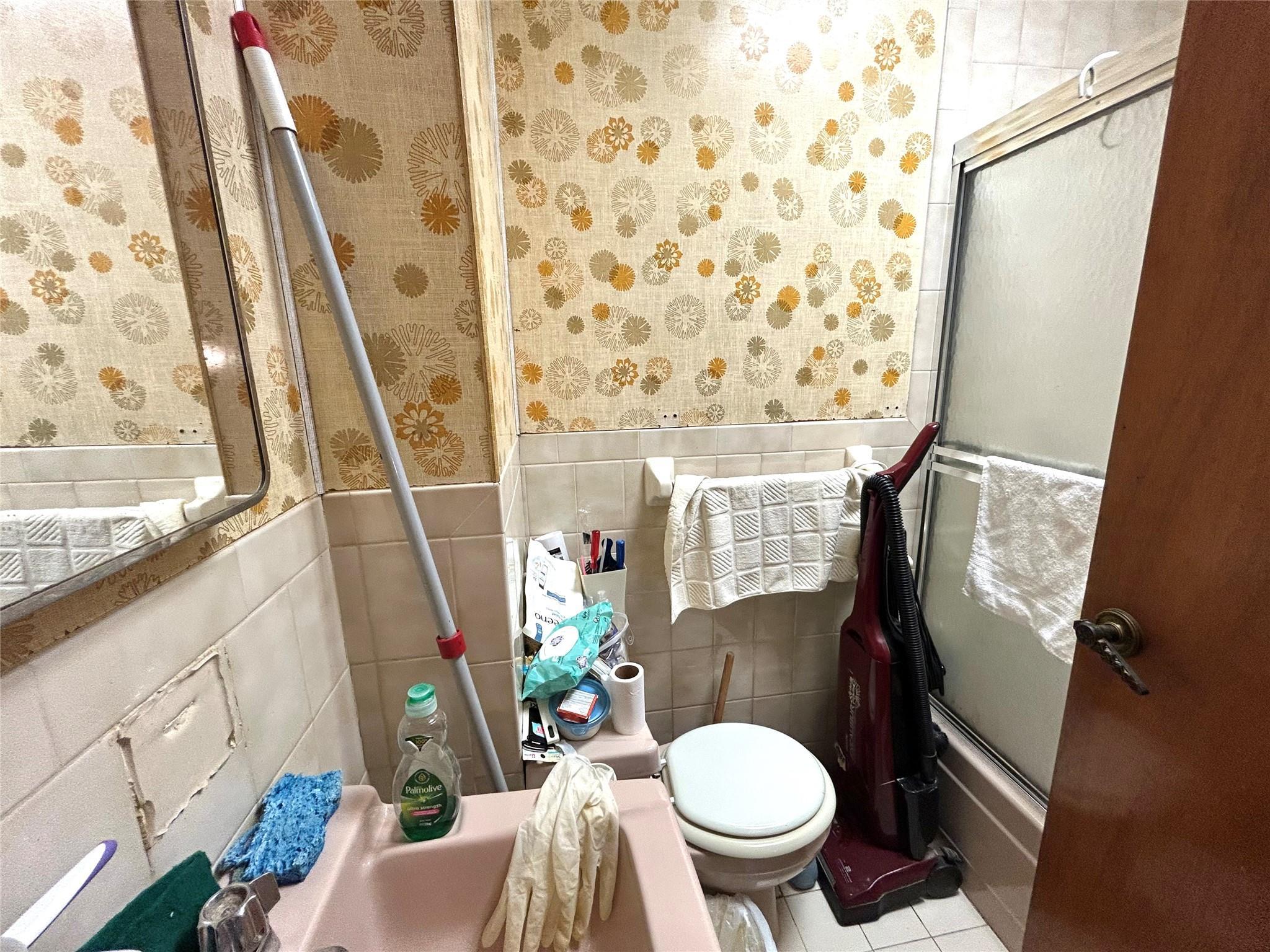 Single Family 56th  Queens, NY 11378, MLS-856043-29