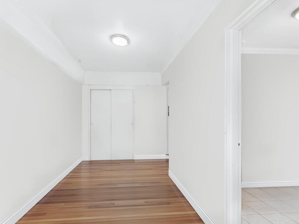Coop Thieriot  Bronx, NY 10460, MLS-856069-4