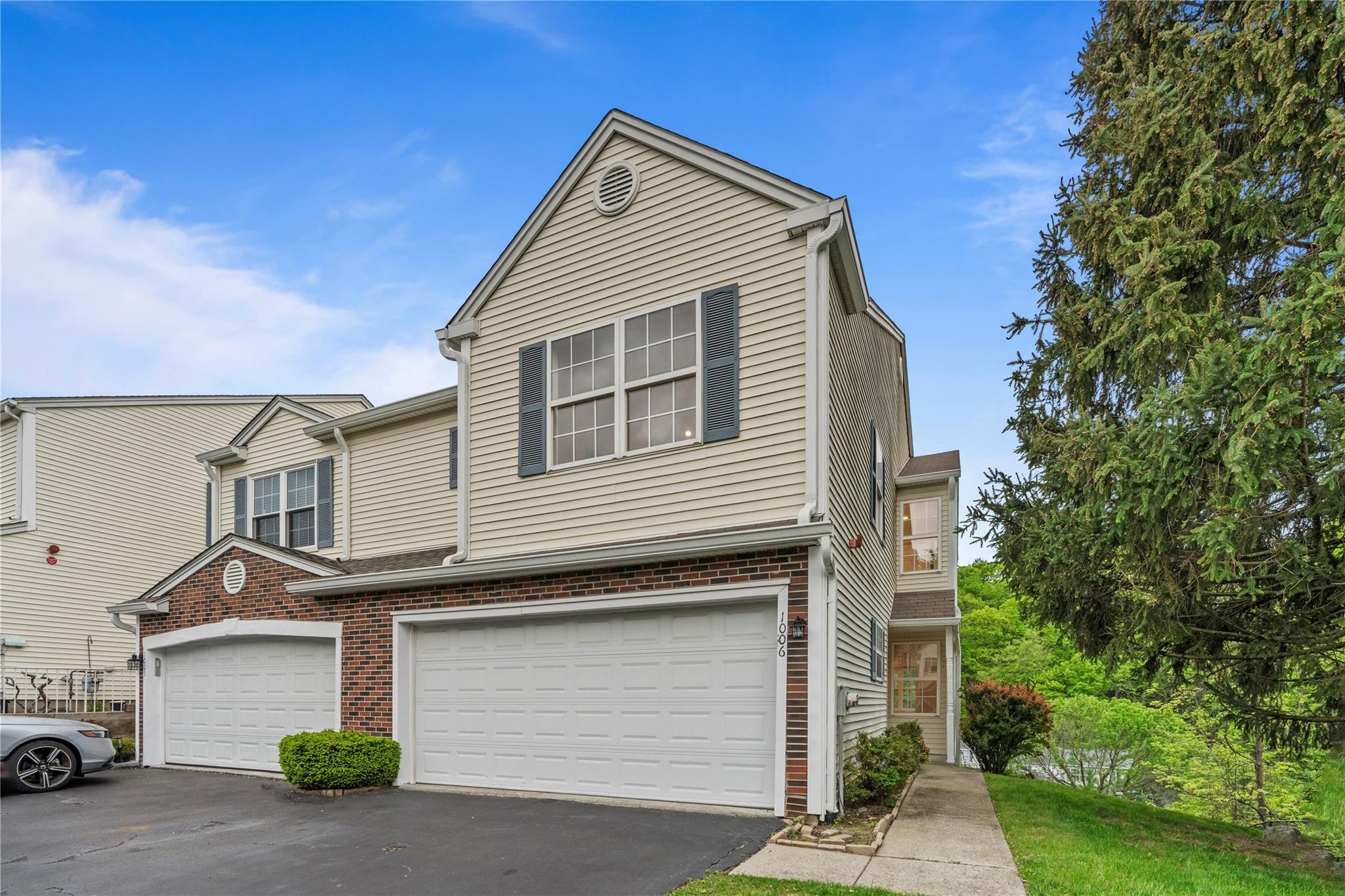 Single Family Brentwood  Westchester County, NY 10591, MLS-856087-38