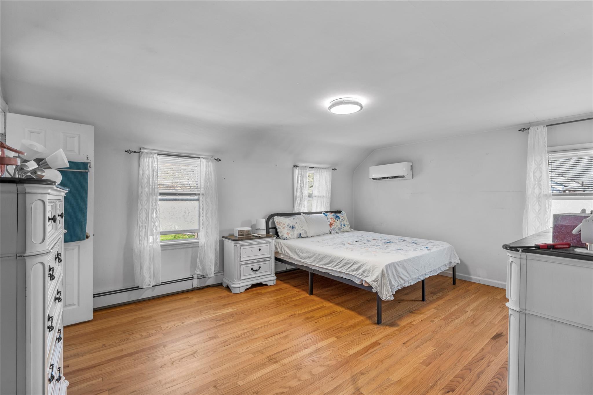 Single Family Verplanck  Dutchess County, NY 12508, MLS-856090-16