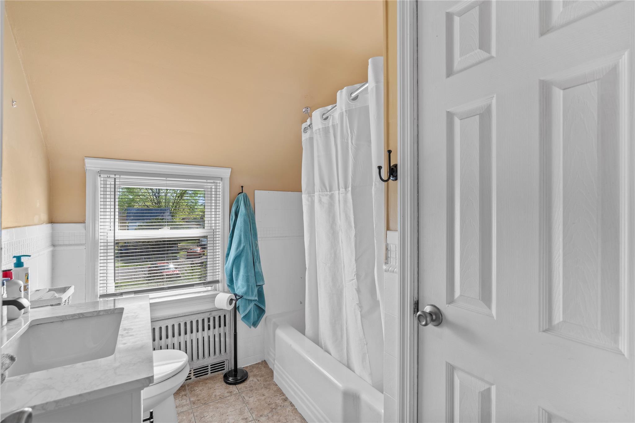 Single Family Verplanck  Dutchess County, NY 12508, MLS-856090-17