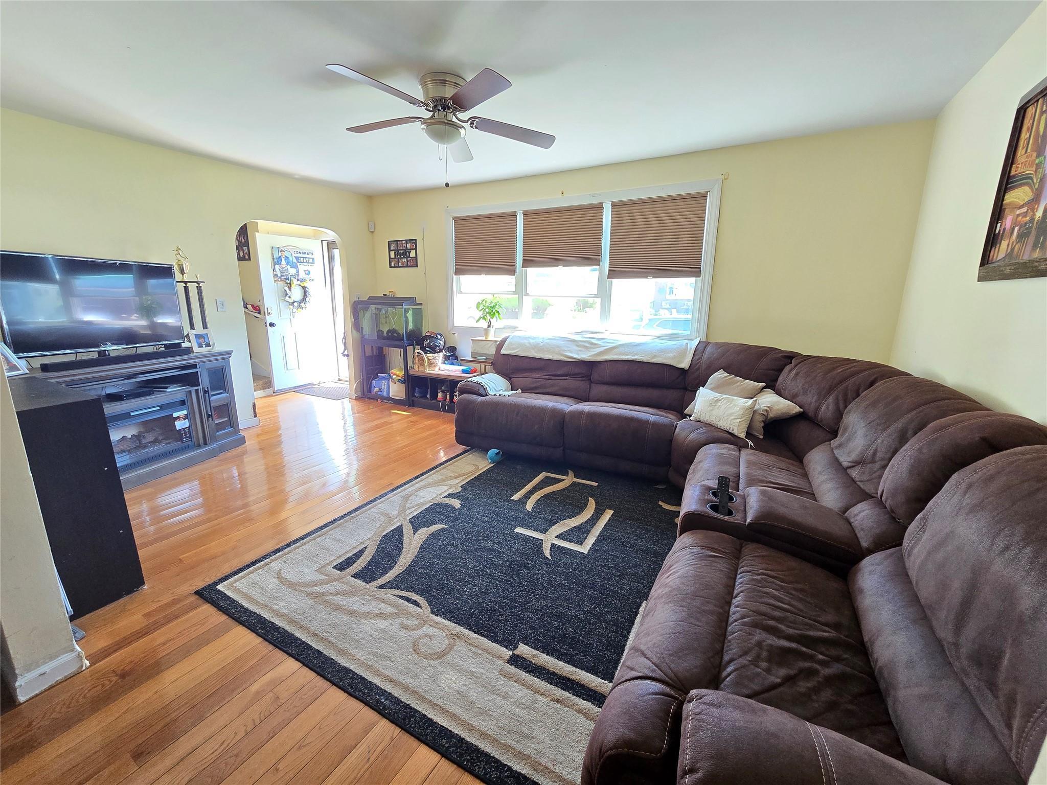 Single Family 112th  Queens, NY 11429, MLS-856140-3