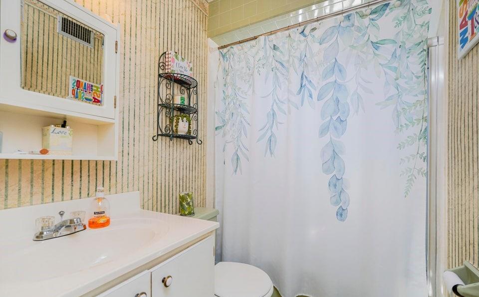 Single Family N Railroad Avenue  Staten Island, NY 10304, MLS-856143-11