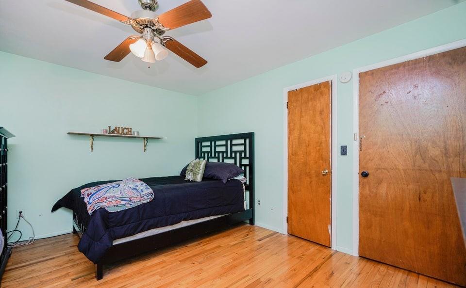 Single Family N Railroad Avenue  Staten Island, NY 10304, MLS-856143-12