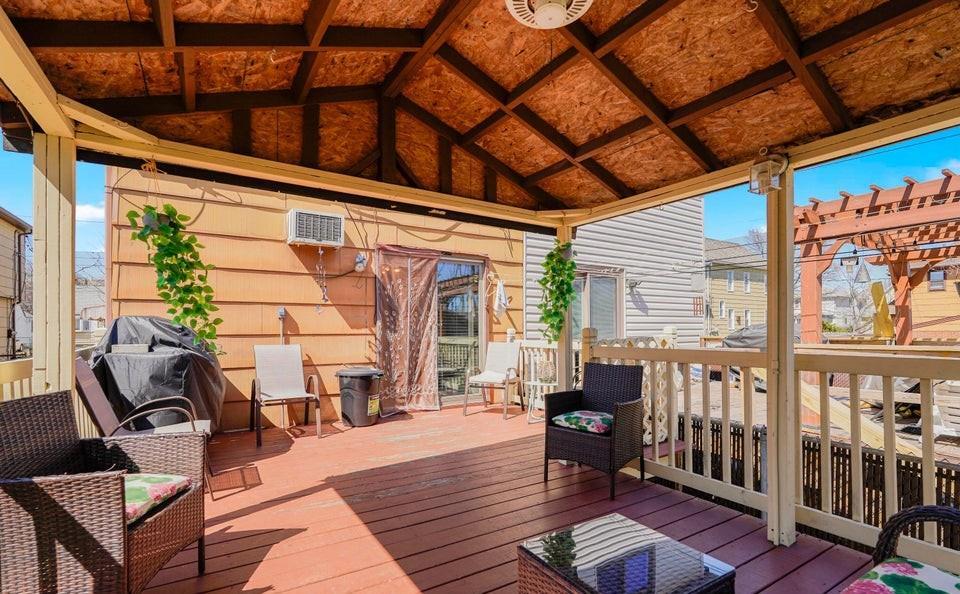 Single Family N Railroad Avenue  Staten Island, NY 10304, MLS-856143-14