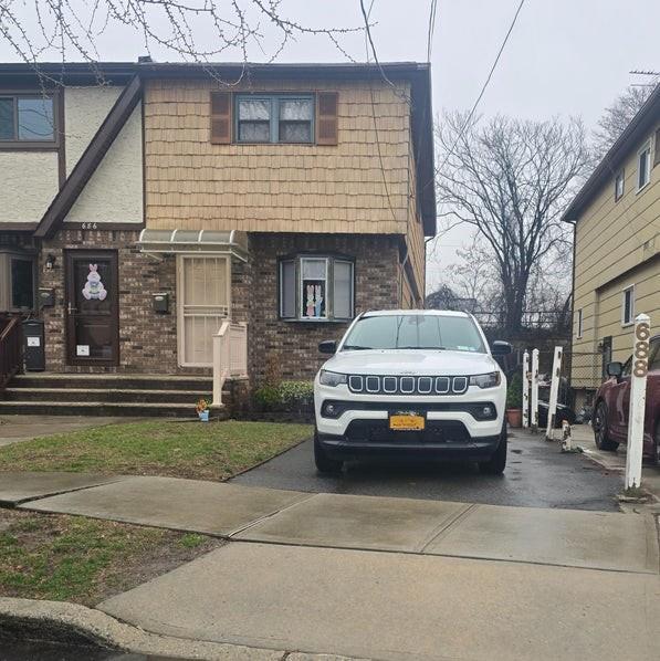 Single Family N Railroad Avenue  Staten Island, NY 10304, MLS-856143-3
