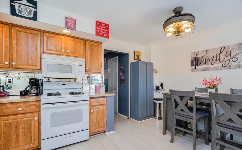 Single Family N Railroad Avenue  Staten Island, NY 10304, MLS-856143-4