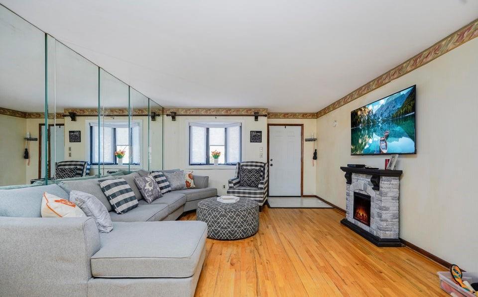 Single Family N Railroad Avenue  Staten Island, NY 10304, MLS-856143-6