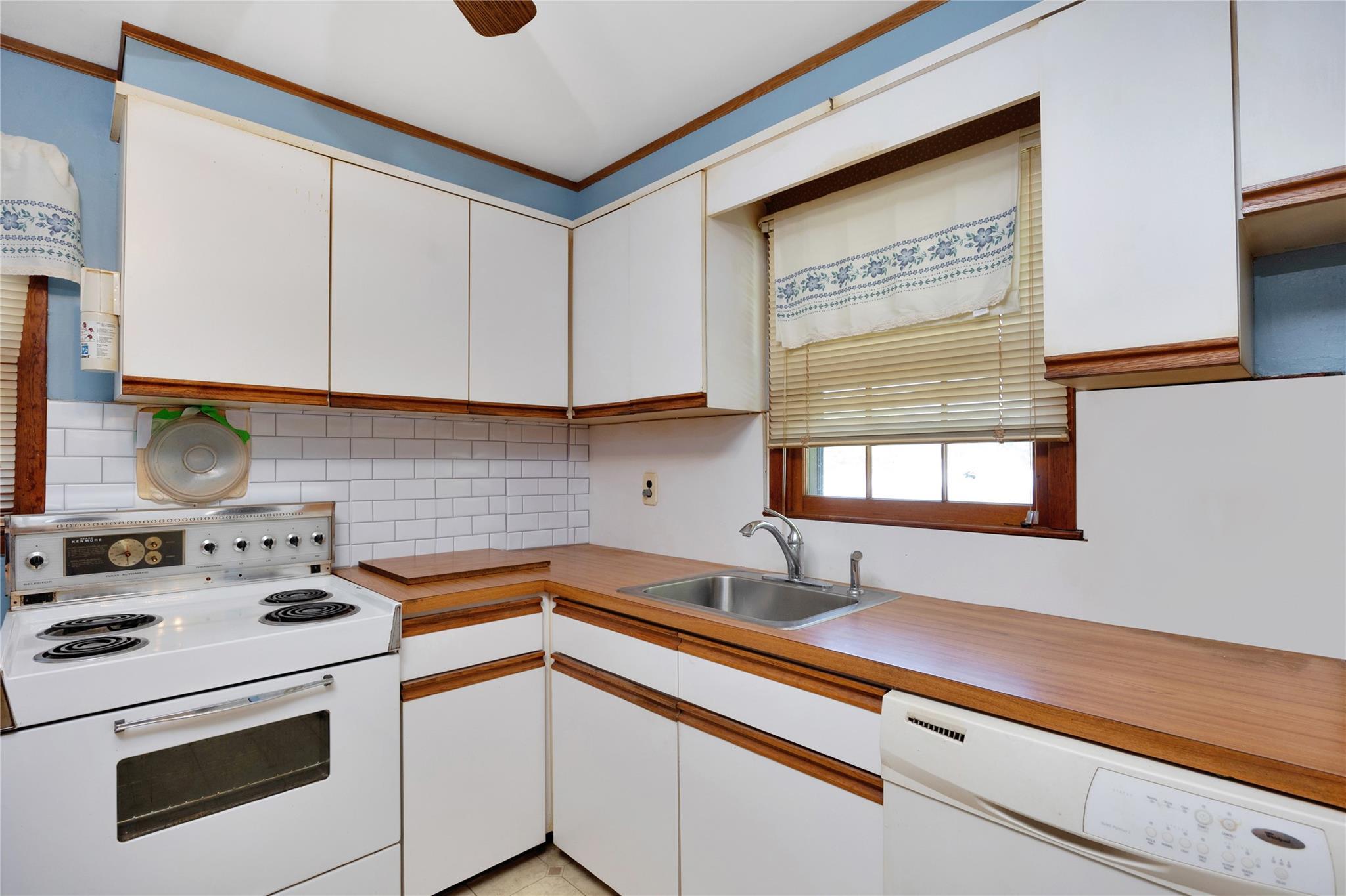 Single Family Merritt  Suffolk County, NY 11795, MLS-856148-15